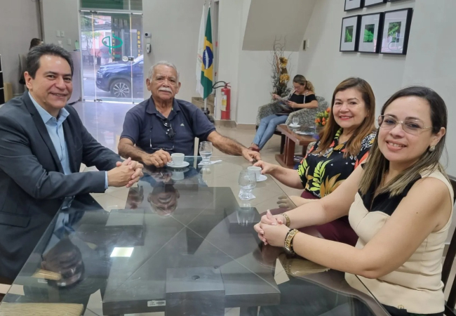 ADPEP recebe visita de defensores públicos