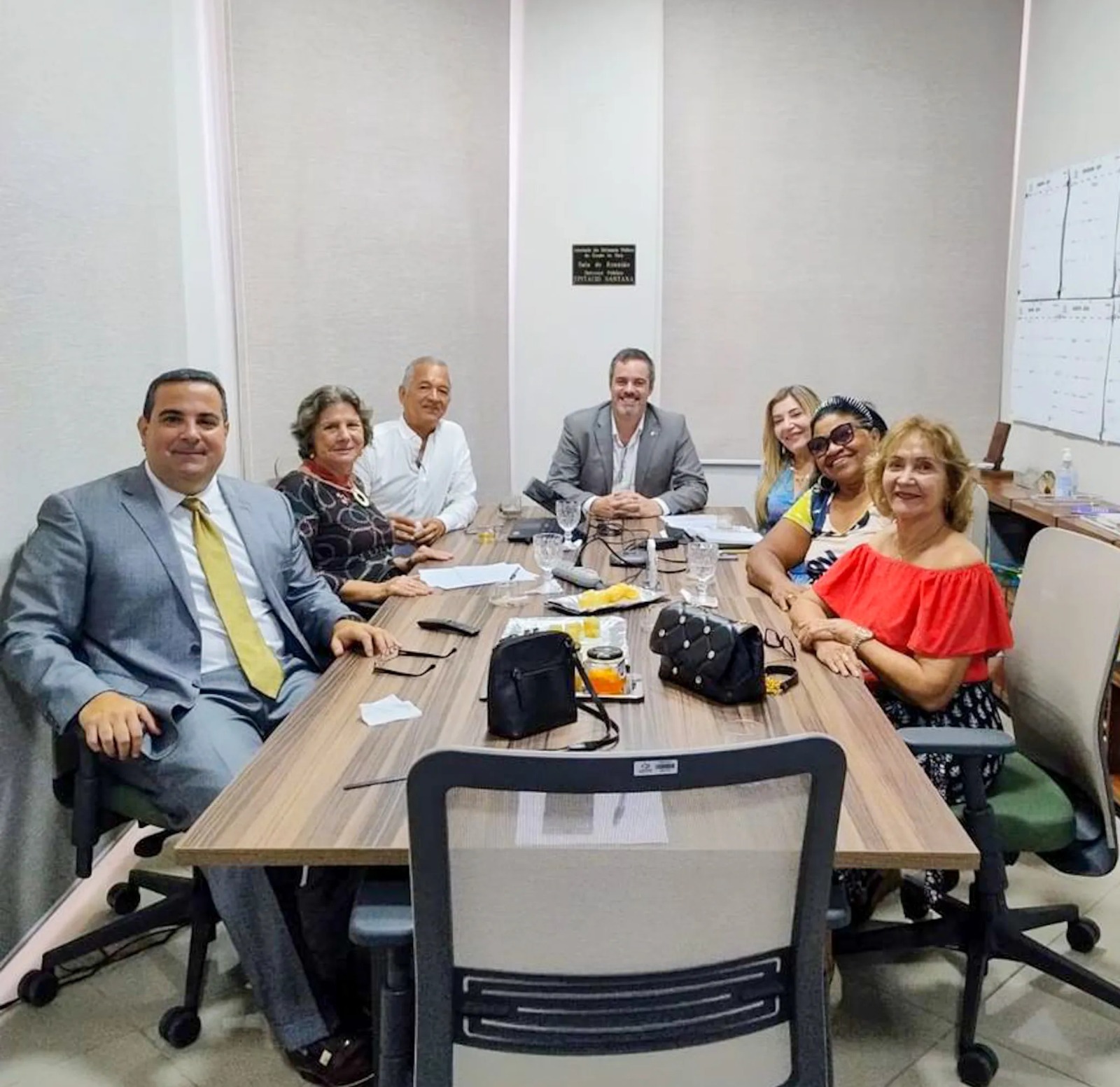 ADPEP reúne com grupo de aposentados e discute estratégias processuais