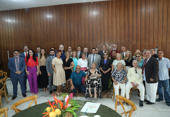 Defensoria Pública homenageia aposentadas e aposentados durante café da manhã
