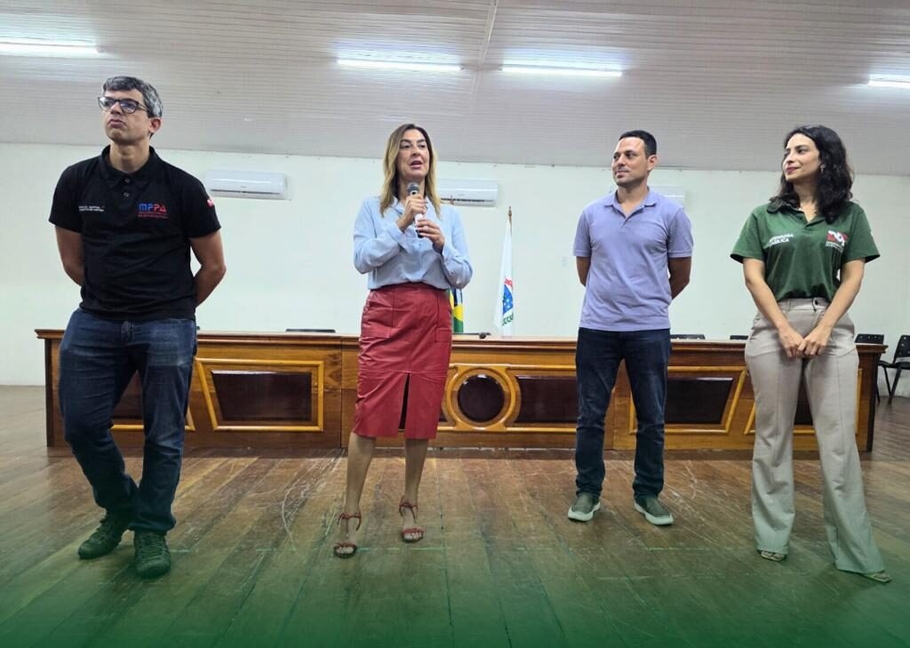 Defensoras e Defensores Públicos participam da instalação de Pontos de Inclusão Digital no Marajó